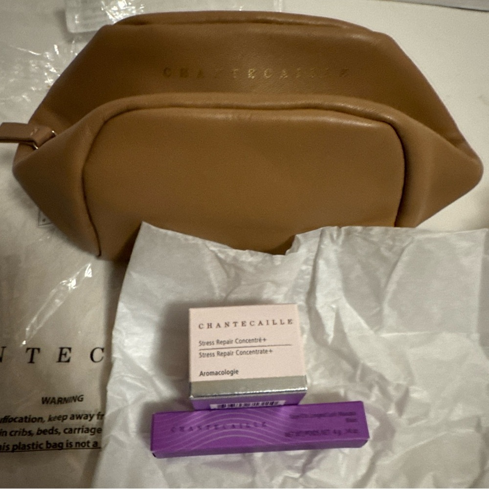 Chantecaille Skincare 2 Piece Sample travel set with Pouch NEW